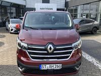 Gebraucht Renault Trafic Life 150 PS (110 kW) 2024 Karmesinrot metallic (rot) Van / Kleinbus