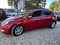 Gebraucht Kia Ceed DREAM-TEAM Edition 135 PS (99 kW) 2013 Rot Kleinwagen