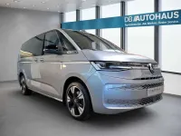 Używany VW T7 Style 150 KM (110 kW) 2024 Srebrny Van
