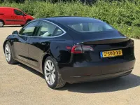 Gebraucht Tesla Model 3 Standard Range 175 kW (238 PS) 2019 Schwarz Limousine