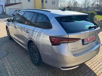 Gebraucht Skoda Octavia 150 PS (110 kW) 2025 Reflexsilber Kombi
