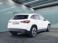 Gebraucht Mercedes GLA220 Progressive 190 PS (139 kW) 2024 Weiß SUV