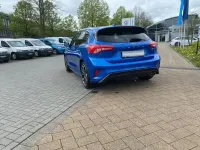 Używany Ford Focus ST-Line 125 KM (91 kW) 2021 Niebieski Sedan/Limuzyna