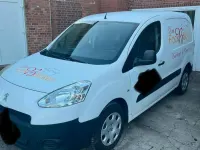 Gebraucht Peugeot Partner 75 PS (55 kW) 2014 Weiß Van / Kleinbus