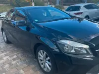 Gebraucht Mercedes A180 109 PS (80 kW) 2015 Schwarz Kleinwagen