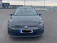 Gebraucht VW Golf VIII Life 116 PS (85 kW) 2023 Grau Kombi