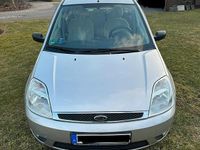 Gebraucht Ford Focus Ghia 80 PS (58 kW) 2005 Silber Kleinwagen