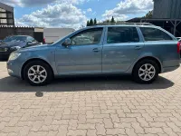 Gebraucht Skoda Octavia 110 PS (80 kW) 2012 Blau Kombi