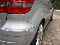 Gebraucht Mercedes B200 109 PS (80 kW) 2005 Silber Van / Kleinbus