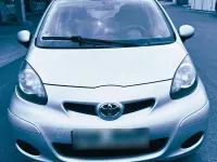 Gebraucht Toyota Aygo 68 PS (50 kW) 2011 Silber Kleinwagen
