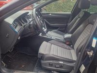 Gebraucht VW Passat 190 PS (139 kW) 2016 Blau Kombi
