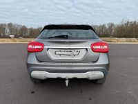 Gebraucht Mercedes GLA200 136 PS (100 kW) 2017 Grau SUV