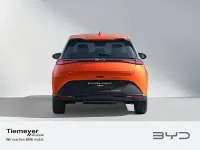 Neu BYD Dolphin Active 128 kW (175 PS) 2026 Orange sunset Kleinwagen