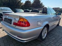 Gebraucht BMW 318 Cabriolet 143 PS (105 kW) 2002 Silber Cabrio