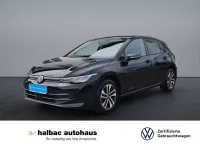Gebraucht VW Golf VIII 116 PS (85 kW) 2025 Grenadillschwarz metallic Limousine