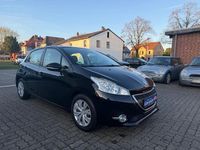 Gebraucht Peugeot 208 Active 82 PS (60 kW) 2012 Schwarz Kleinwagen