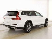 Brugt Volvo V60 CC Plus 250 HK (183 kW) 2024 Hvid Stationcar