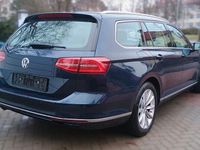 Gebraucht VW Passat Highline 179 PS (131 kW) 2016 Blau Kombi