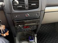 Gebraucht Renault Clio II 75 PS (55 kW) 2002 Grau Kleinwagen