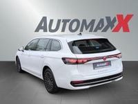 Gebraucht VW Passat Elegance 150 PS (110 kW) 2025 Weiß Kombi