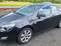 Gebraucht Opel Astra 115 PS (84 kW) 2011 Schwarz Limousine