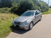 Gebraucht Mercedes C180 143 PS (105 kW) 2003 Silber Limousine