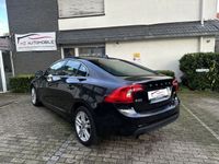 gebraucht Volvo S60 Momentum *1.HAND*NAVI*TEMP*SHZ*PDC*KLIMA*LMF