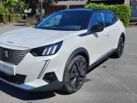 Second-hand Peugeot e-2008 GT 100 kW (136 CP) 2021 Alb SUV