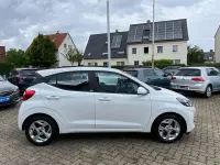 Gebraucht Hyundai i10 67 PS (49 kW) 2021 Weiß Kleinwagen