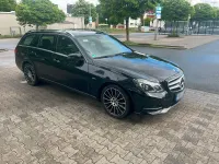 Gebraucht Mercedes E220 Avantgarde 170 PS (125 kW) 2013 Schwarz Limousine