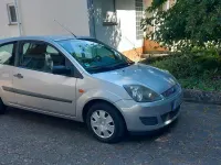 Gebraucht Ford Fiesta Trend 69 PS (50 kW) 2007 Silber Kleinwagen