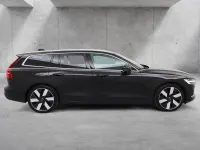 Gebraucht Volvo V60 Plus 349 PS (256 kW) 2025 Schwarz Kombi