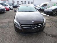 Gebraucht Mercedes A180 Style 109 PS (80 kW) 2014 Orientbraun  metalliclack Kleinwagen