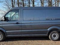 Gebraucht VW Crafter 102 PS (75 kW) 2023 Grau Van