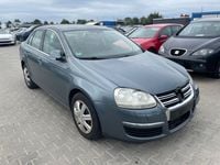 Gebraucht VW Jetta 102 PS (75 kW) 2006 Grau Limousine