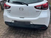 Gebraucht Mazda 2 75 PS (55 kW) 2015 Weiß Kleinwagen