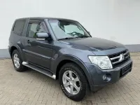 Gebraucht Mitsubishi Pajero Intense 170 PS (125 kW) 2008 Grau SUV