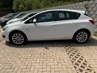 Gebraucht Opel Astra 120 PS (88 kW) 2013 Weiß Limousine