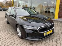Gebraucht Skoda Superb 150 PS (110 kW) 2024 Schwarz Kombi
