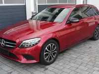 Gebraucht Mercedes C300 Avantgarde 258 PS (189 kW) 2018 Rot Limousine