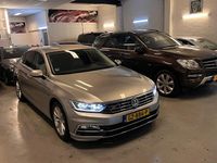 Gebraucht VW Passat R-line 120 PS (88 kW) 2015 Grau Limousine