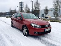Gebraucht VW Golf VI 105 PS (77 kW) 2010 Rot Kleinwagen