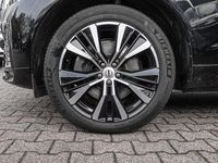 Gebraucht Volvo XC60 Plus 197 PS (144 kW) 2023 Schwarz SUV
