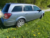 Gebraucht Opel Astra Selection 140 PS (102 kW) 2010 Silber Limousine