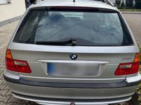 Gebraucht BMW 318 116 PS (85 kW) 2004 Silber Kombi