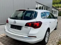 Gebraucht Opel Astra Exklusiv 170 PS (125 kW) 2014 Weiß Kombi