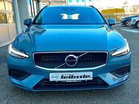 Gebraucht Volvo V60 Momentum 197 PS (144 kW) 2021 Grau Kombi