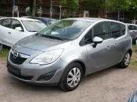 Gebraucht Opel Meriva Design Edition 120 PS (88 kW) 2012 Silber Van / Kleinbus