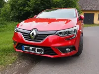Gebraucht Renault Mégane IV Intens 132 PS (97 kW) 2018 Rot Limousine