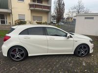 Gebraucht Mercedes A250 211 PS (155 kW) 2014 Weiß Limousine